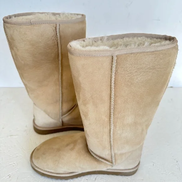 UGG Deluxe Classic Tall 5815 Boots Sand Size 9 - Picture 11 of 16